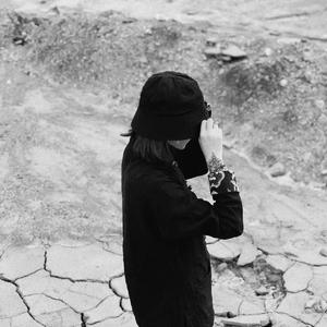 KTV包间多P在线播放
